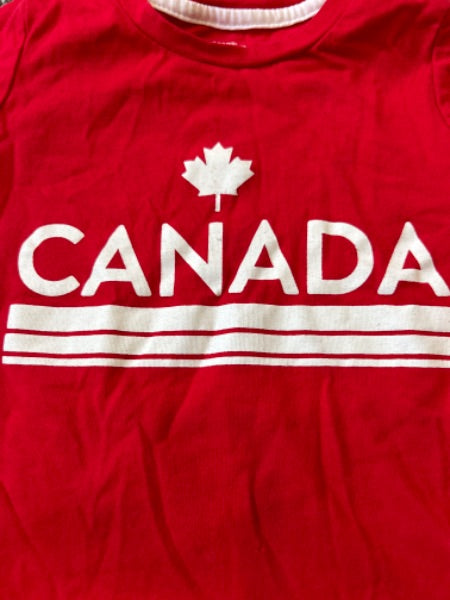 Canada Shirt-tagged as 4T, could fit 3T, Kids 4/4T