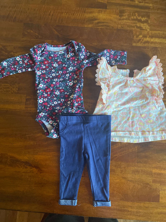 Three piece outfit 3-6 months, Kids 6 Month (3-6M)