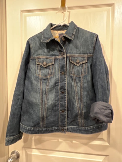 EUC, GAP Maternity Lined Jean Jacket, Size Medium , Maternity M (8-10)