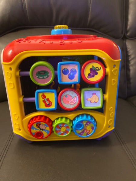 VTech Musical Play Cube