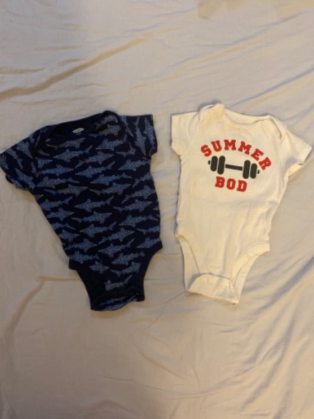 Set of 2 Old Navy Tshirt Onesies, Kids 18 Month (12-18M)