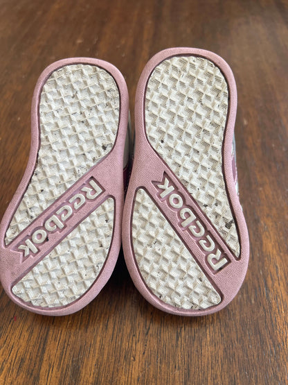 Reebok size 4 pink and white sneakers, Shoes 4 (Baby: 0-12 mth)
