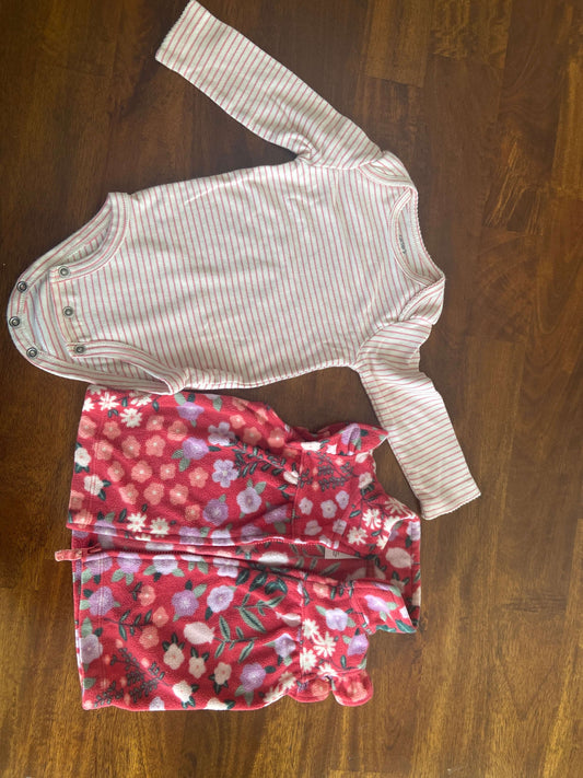 Carter’s onesie and fleece vest 6 months, Kids 6 Month (3-6M)