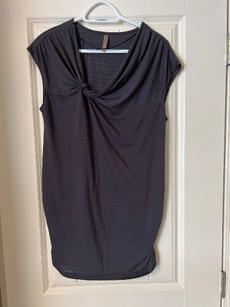*Thyme maternity xl grey knot shirt new but washed, Maternity XL (16-18)