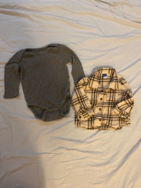 Set of two fall and winter tops size 12-18 month, Kids 18 Month (12-18M)