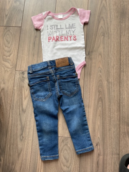 Baby Girl Parents Onesie and Jeans, Kids 9 Month (6-9M)