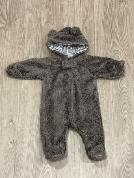 VGUC, Carter's Fuzzy bear sleeper for Newborn, Kids Newborn
