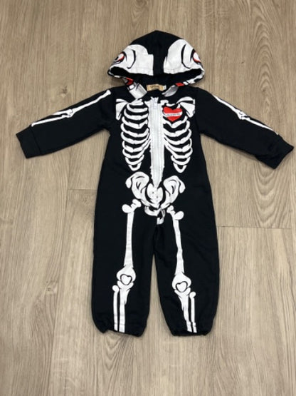 Skeleton Onesie, Catpapa brand, size 80, VGUC, Kids 18 Month (12-18M)