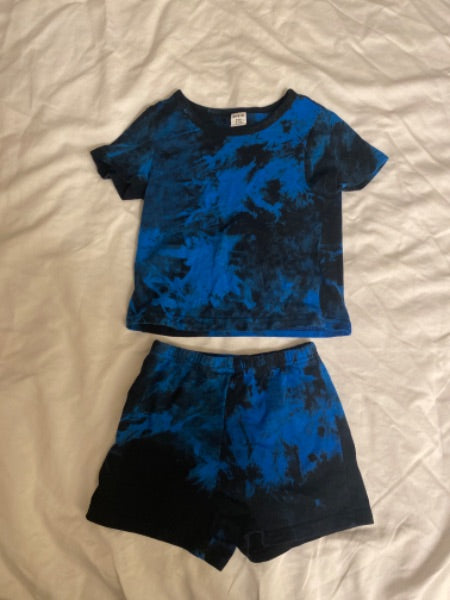 Shein 2-3 year old tye-dye short and tshirt set, Kids 2T