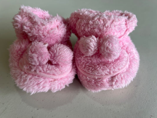 *Size 2-3 Pink baby booties, Shoes 2 (Baby: 0-12 mth)