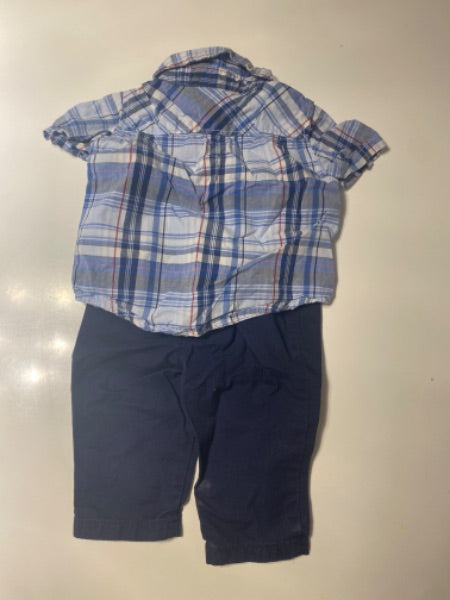 Old navy size 0-3 month. Plaid short sleeve and dress pants , Kids 3 Month (0-3M)