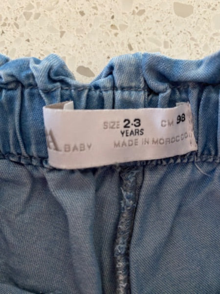 Zara light weight Jeans (2-3T)